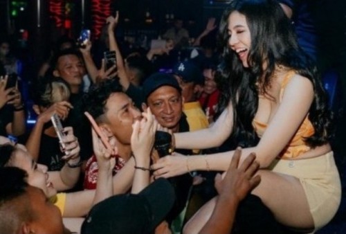 DJ Una Tampil Seksi di Tempat Hiburan Malam Semarang, Netizen Beri Komentar Menohok!