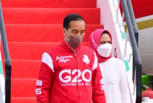 Pulang dari Jawa Timur, Jokowi Belusukan ke Pasar Cisarua dan Ciawi, Ngapain Pak?