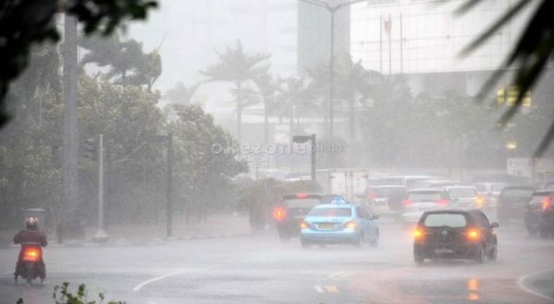 BMKG Peringatkan Potensi Cuaca Ekstrem di Indonesia pada Awal Agustus 2023!