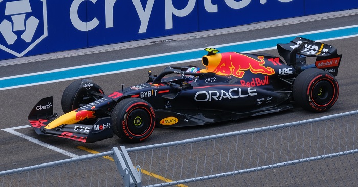 Kritikan Adrian Newey Soal Mobil Red Bull RB18, Dintaranya Kelebihan Bobot
