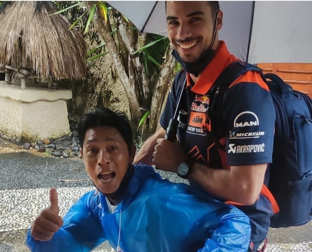 MotoGP Mandalika 2022: Terungkap! Ini Dia Richman Taye, 'Teman' Akrab Miguel Oliveira di Lombok