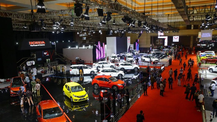 Iwan Fals hingga The Changcuters Bakal Tampil Meriahkan Pameran Otomotif IIMS 2025