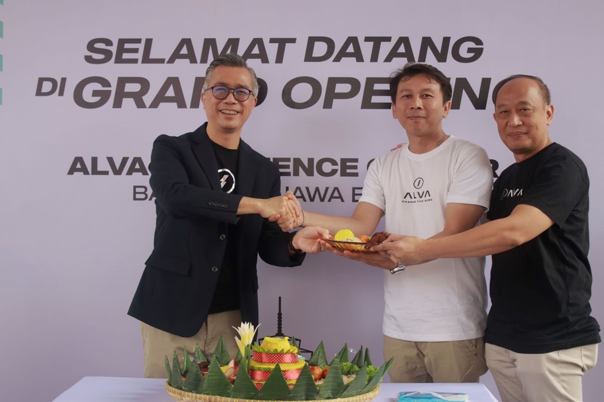 ALVA Resmi Elektrifikasi Jawa Barat Lewat Kehadiran ALVA Experience Center di Bandung