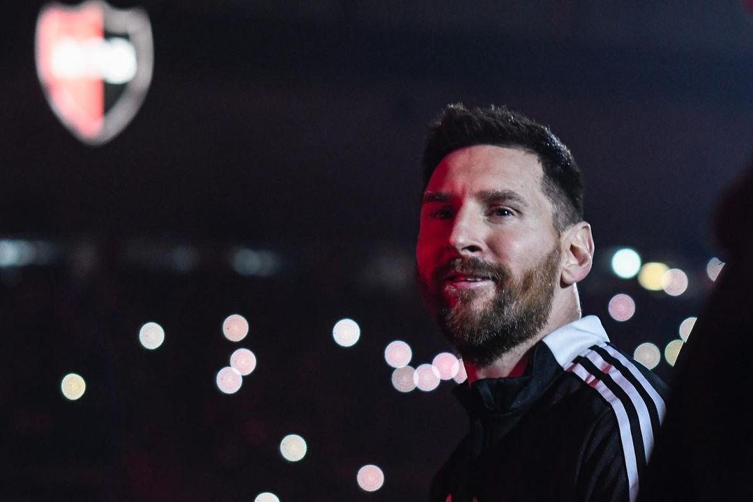 Cetak Hattrick di Hari Ulang Tahun, Messi Dapat Sambutan Hangat dari Suporter Klub Masa Kecilnya