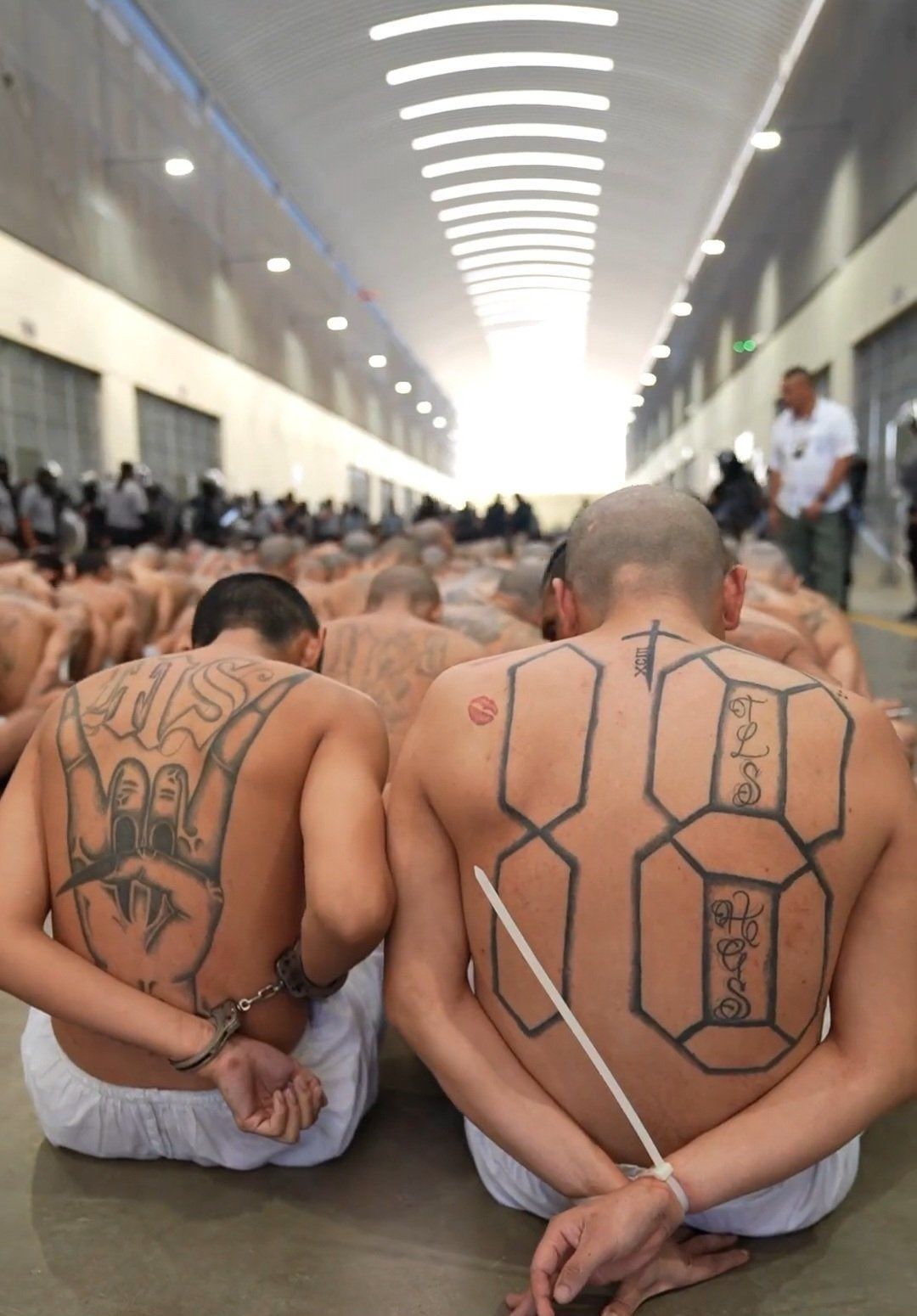 Perang Melawan Kejahatan, Ribuan Tahanan Geng di El Salvador Dipindahkan