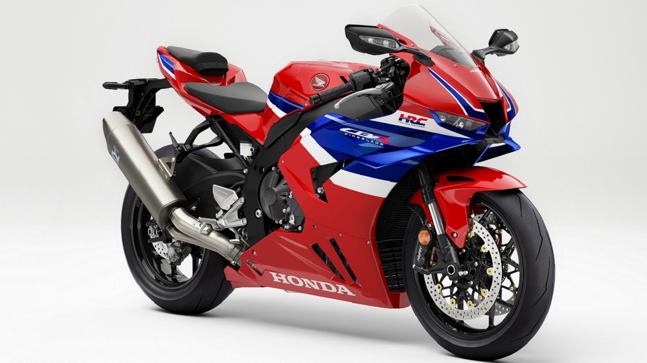 AHM Rilis Motor Supersport CBR1000RR-R Fireblade Terbaru: Sensasi Berkendara Layaknya Pembalap MotoGP!