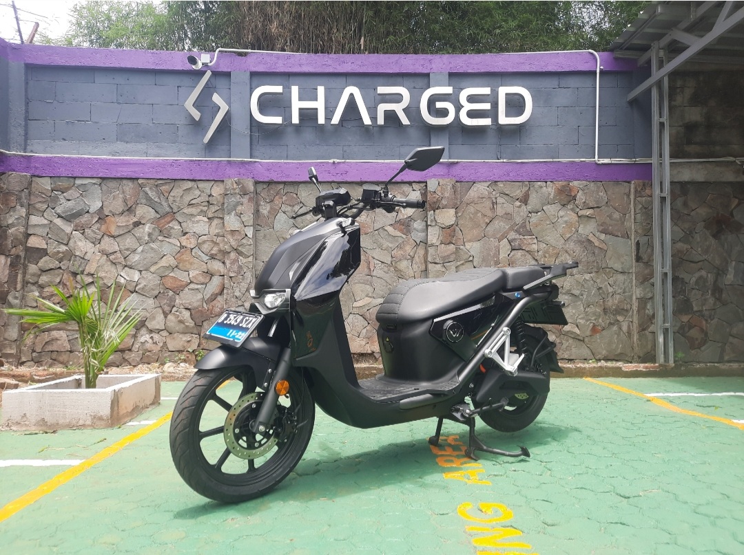 Unik, Charged Indonesia Tawarkan Program Berlangganan Motor Listrik