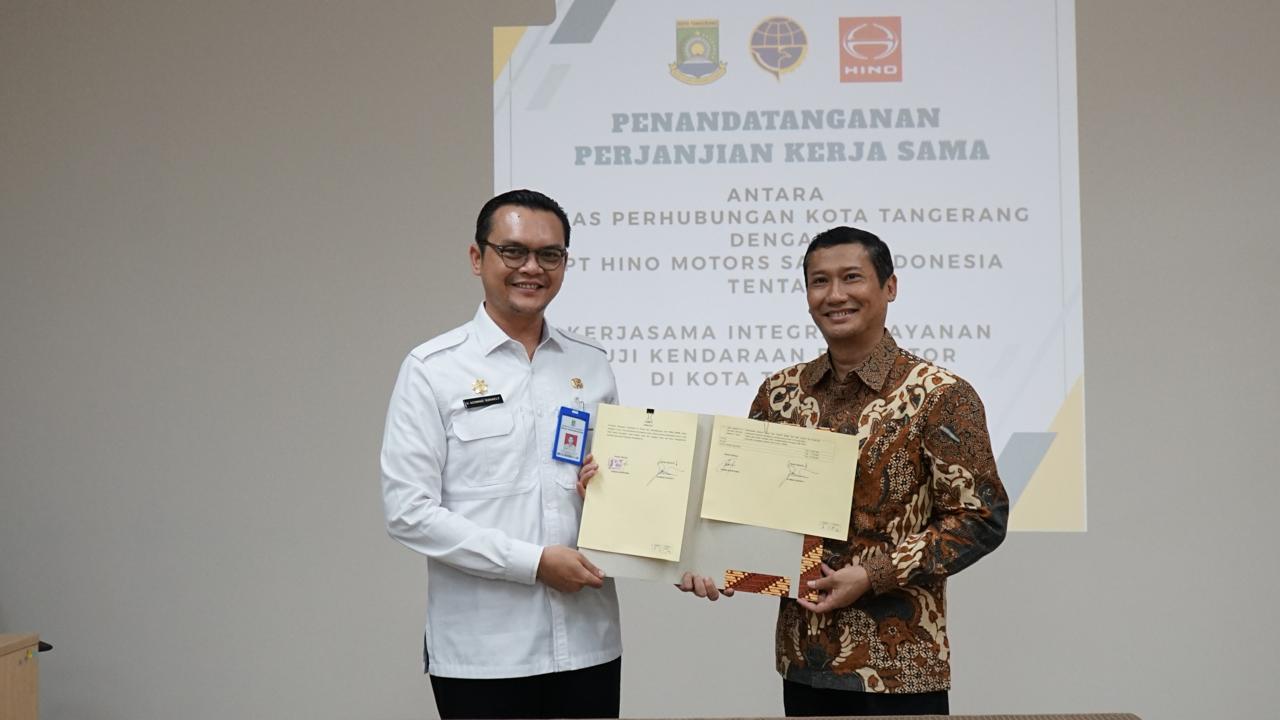 Hino dan Dishub Kota Tangerang Kerja Sama Layanan Uji Berkala Kendaraan Bermotor