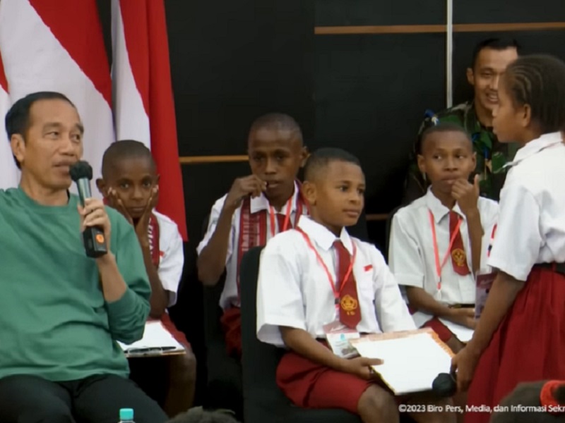 Presiden Jokowi Ditanya Anak SD Mengapa Ibu Kota Tak Pindah ke Papua, Begini Jawabannya!