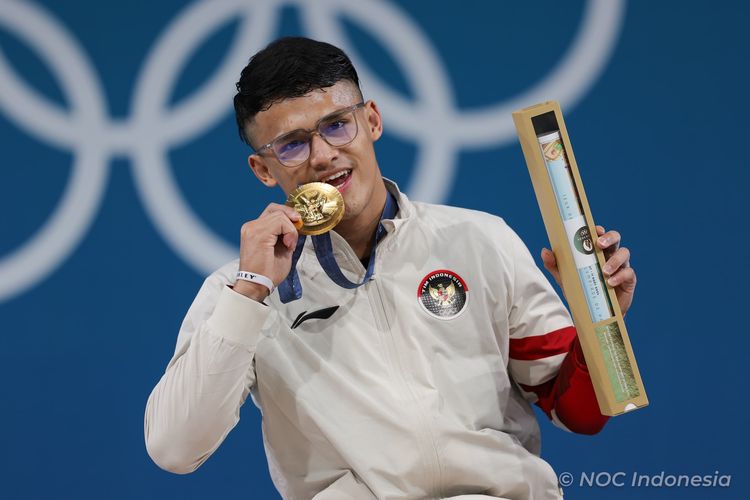 Luar Biasa... Lifter Rizki Juniansyah Tambah Medali Emas Indonesia di Olimpiade Paris 2024