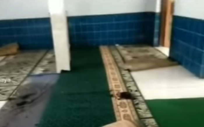 Kacau! Masjid di Magelang Rusak Parah dan Ada Bercak Darah Mens, Takmir Masjid: Diduga Ulah ODGJ