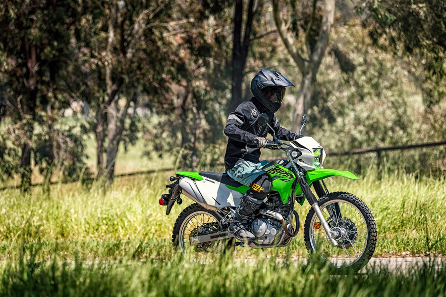 New Kawasaki KLX230R Resmi Hadir di Indonesia, Punya Jok Lebih Rendah dari Generasi Sebelumnya, 