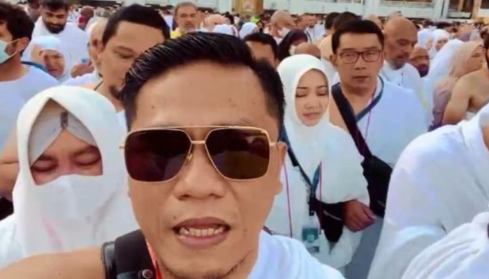 Gus Miftah Selfie Saat Tawaf di Mekkah, Helmi Felis: AJAIB!