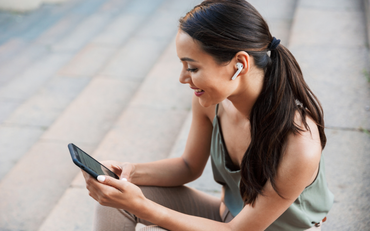 15 Rekomendasi Earphone Bluetooth Terbaik di Segala Aktivitas, Bikin Lebih Enjoy Menikmati Hari