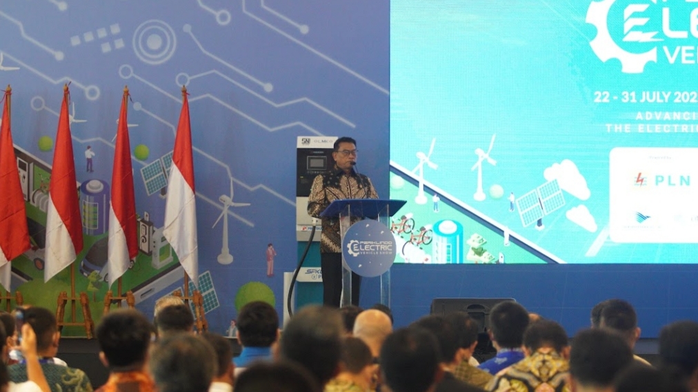PEVS 2022 Resmi Dibuka, Moeldoko Sebut Pameran Ini Jadi Pemicu Ekosistem Kendaraan Listrik di Indonesia