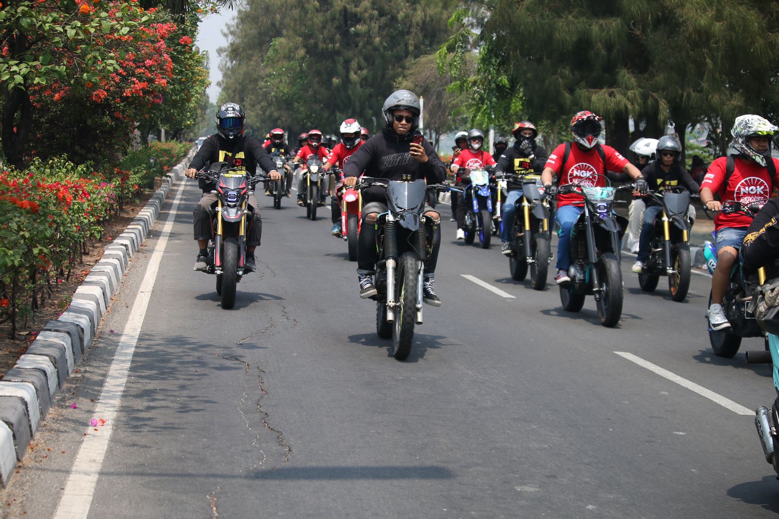 Komunitas Pecinta Honda CRF Meriahkan Jakarta CRF Day 2023