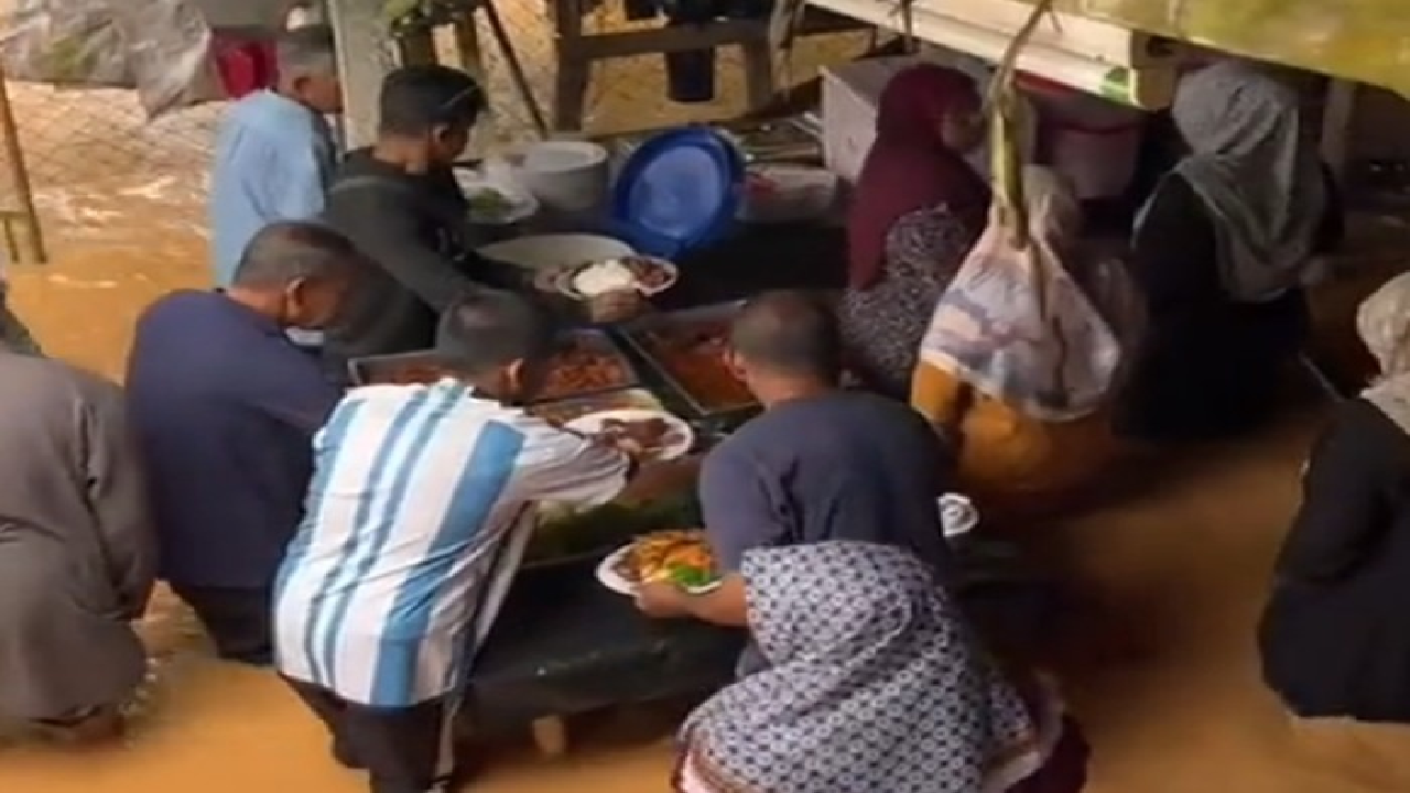 Video Viral! Acara Pernikahan Dibuat Hancur Gara-gara Musibah Banjir