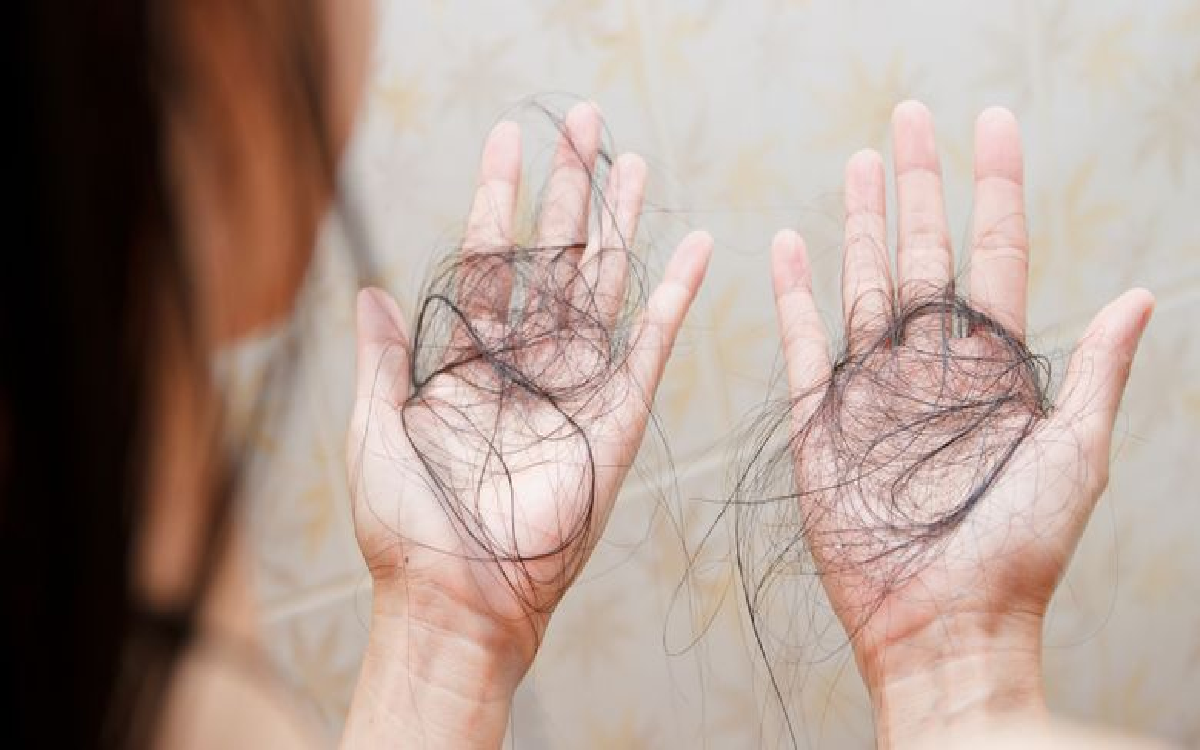 5 Kebiasaan yang Harus Dihandari karena Bisa Membuat Rambut Cepat Rontok