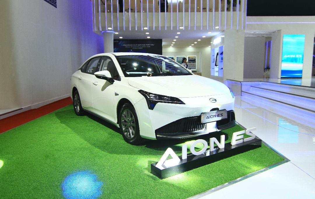 Sedan Listrik AION ES Meluncur di Indonesia, Dilego hanya Rp386 Juta