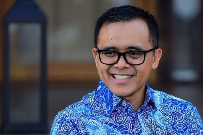 Ternyata Ini Loh Alasan Jokowi Pilih Azwar Anas Jadi MenPAN-RB yang Baru