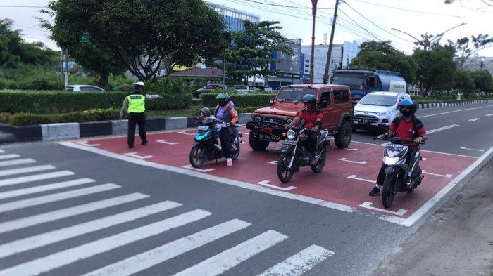 Pantang Lawan Arus untuk #Cari_Aman dan Selalu Berhenti Sebelum Marka Jalan