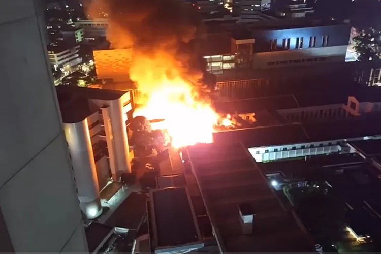 Heboh! Kebakaran Terjadi di Museum Nasional Jakarta Akibat Korsleting Listrik