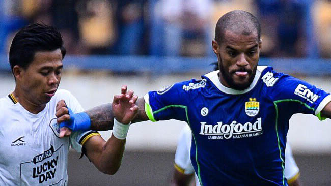 Pelatih Persib Bandung Luis Milla Berhasil Raih Tiga Poin 
