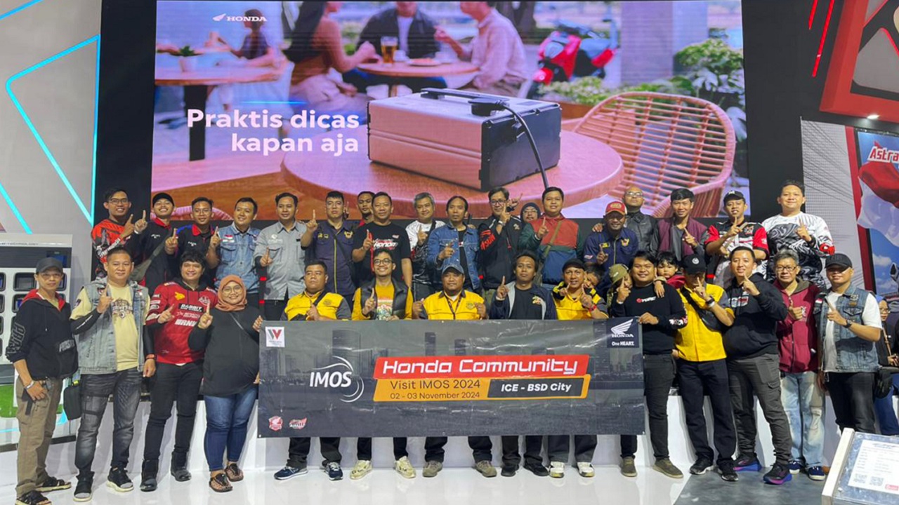 Puluhan Bikers Rolling City ke IMOS 2024: Intip Keseruan Workshop Safety Riding di Booth Honda!