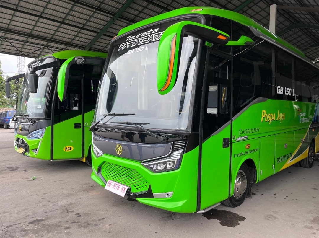 Hino GB BUS 150 L Lengkapi Jajaran Bus Medium PO Puspa Jaya