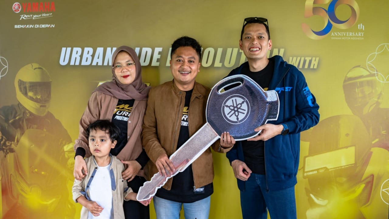 Yamaha Beri Hadiah NMAX 'TURBO' untuk Pemenang Yamaha Day Competition di Bandung