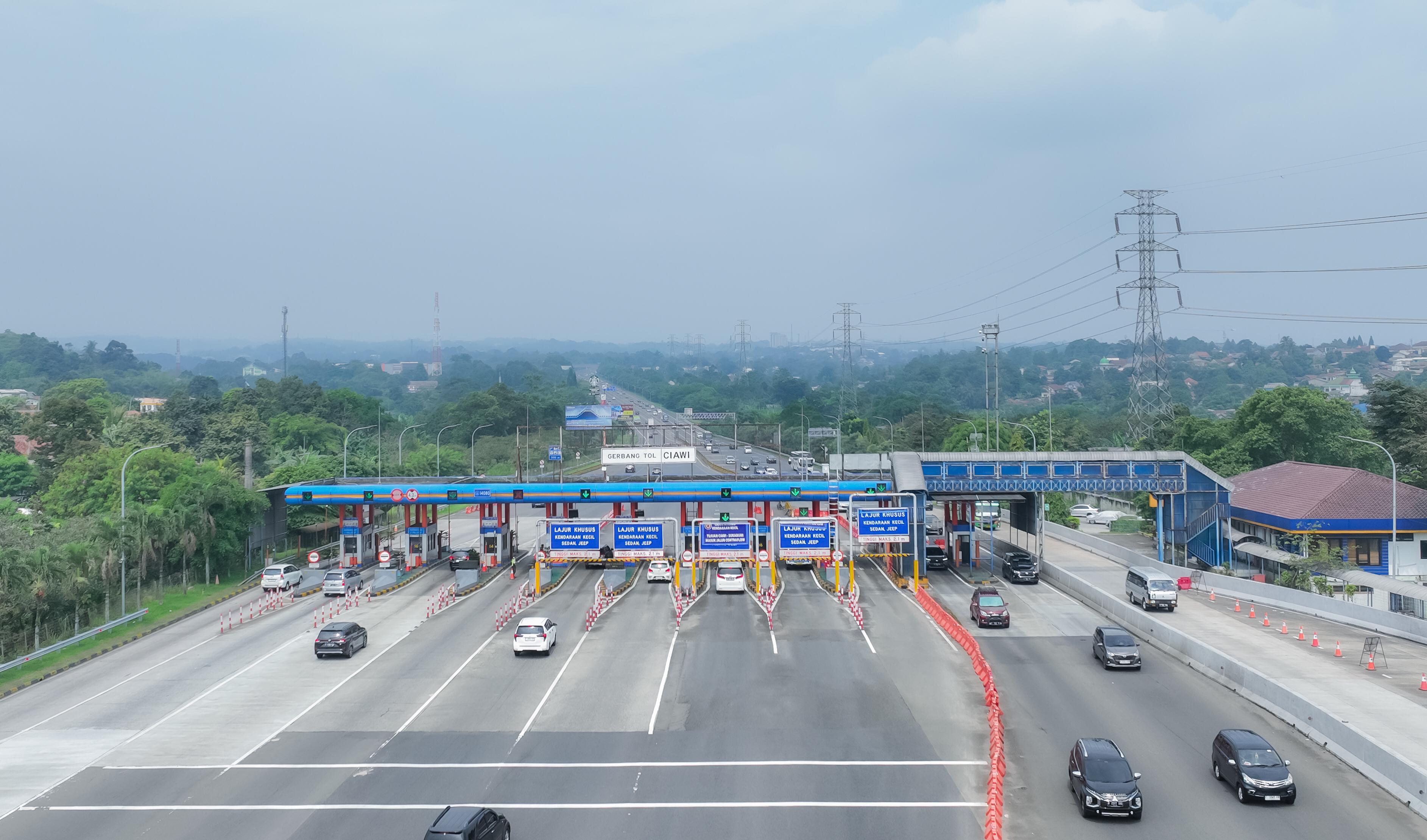 PT JTT Catat Peningkatan Volume Kendaraan di Sejumlah Gerbang Tol Trans Jawa