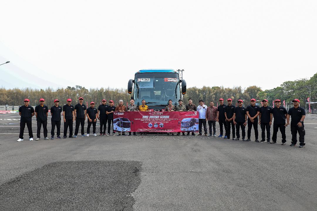 Hino Driving School Batch Pertama Resmi Digelar, Mencetak Pengemudi Profesional dan Berkualitas