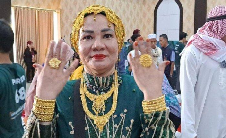 Jemaah Haji Asal Makassar Pamer Emas 180 Gram di Bandara, MUI: 'Semua Harta dan Kenikmatan Itu Milik Allah'