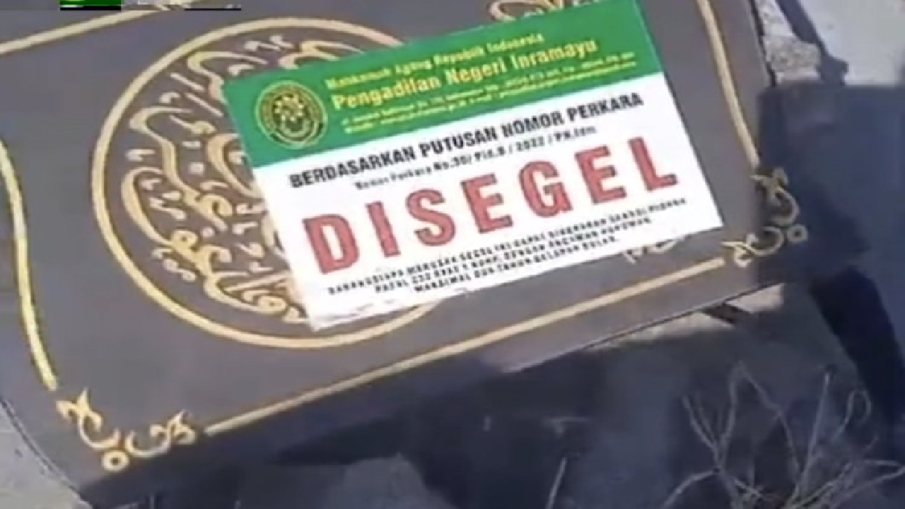 Heboh Kuburan di Indramayu Disegel Berlogo Pengadilan Negeri, Kok Bisa?