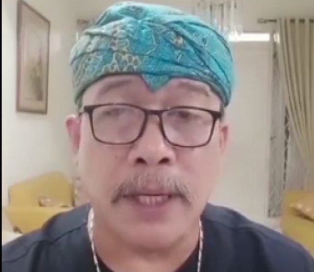 Nah Lo! Ketua Dewan Karatuan Majelis Agung Adat Sunda Ikut Kecewa dan Protes Edy Mulyadi Gegara Atribut yang Dipakai, Begini Alasannya! 