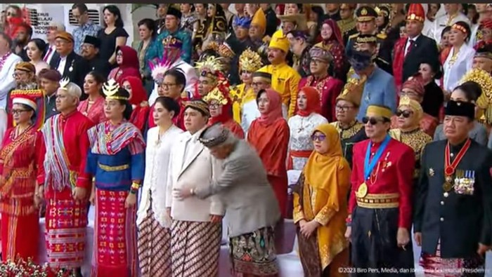 Viral di Media Sosial, Aksi Iseng  Menteri PUPR Pak Basuki di Acara Kemerdekaan RI