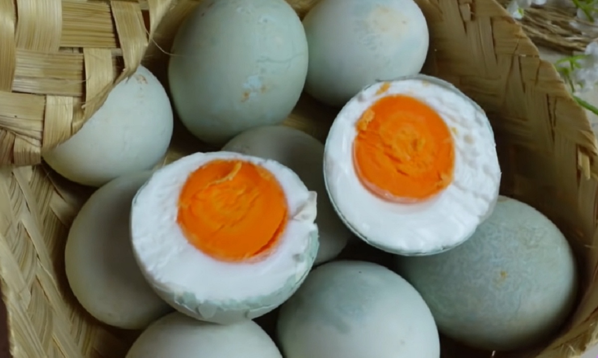 Super Praktis! Resep Telur Asin Homemade yang Cocok Jadi Menu Makanan Sehat dan Bergizi