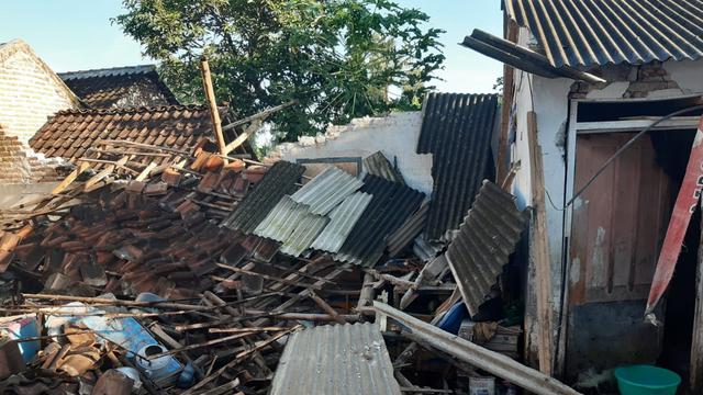 Waspada! Jember Ikut Diguncang Gempa Magnitudo 5,1, Sejumlah Rumah Warga Rusak Berat 