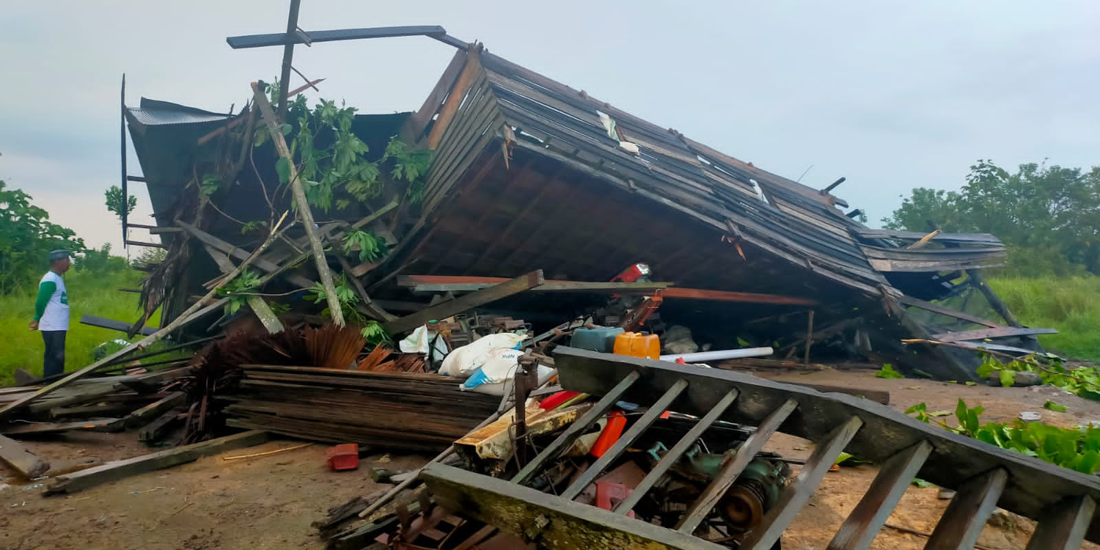 Angin Kencang Terjang Desa Pulusangi di Kabupaten Konawe, Puluhan Rumah dan Warga Alami Luka-Luka