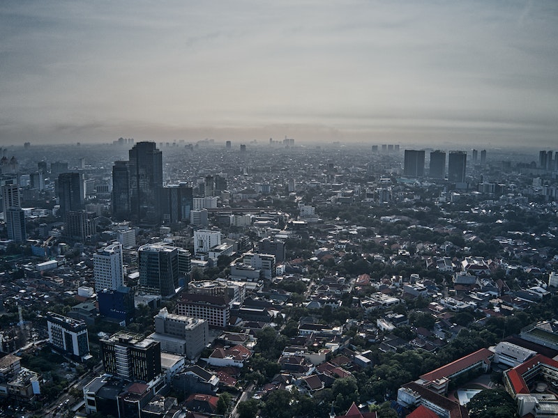 Pemprov DKI Jakarta Segera Luncurkan 100 Bus Listrik untuk Tekan Polusi Udara yang Kian Meningkat