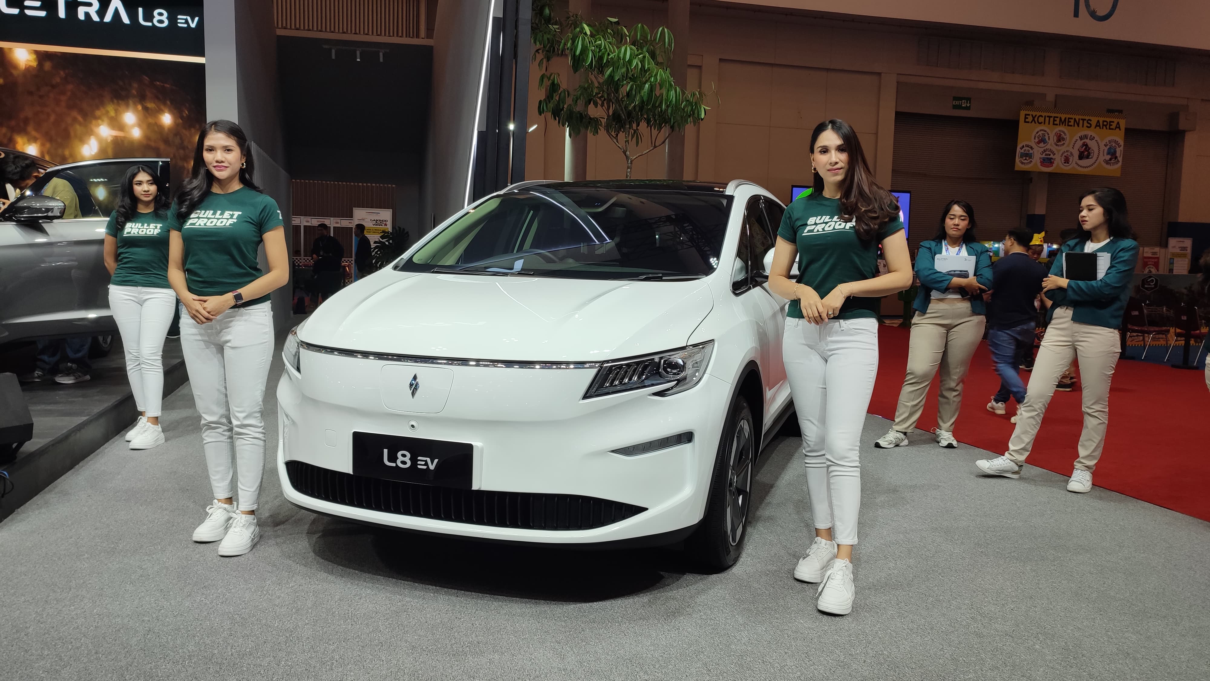 Aletra Resmi Luncurkan L8 EV, MPV Listrik 7-Seater Elegan Terluas di Kelasnya