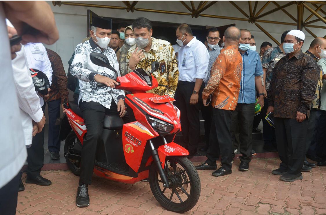 Pengprov Aceh Andalkan Motor Listrik GESITS Untuk Kendaraan Operasional