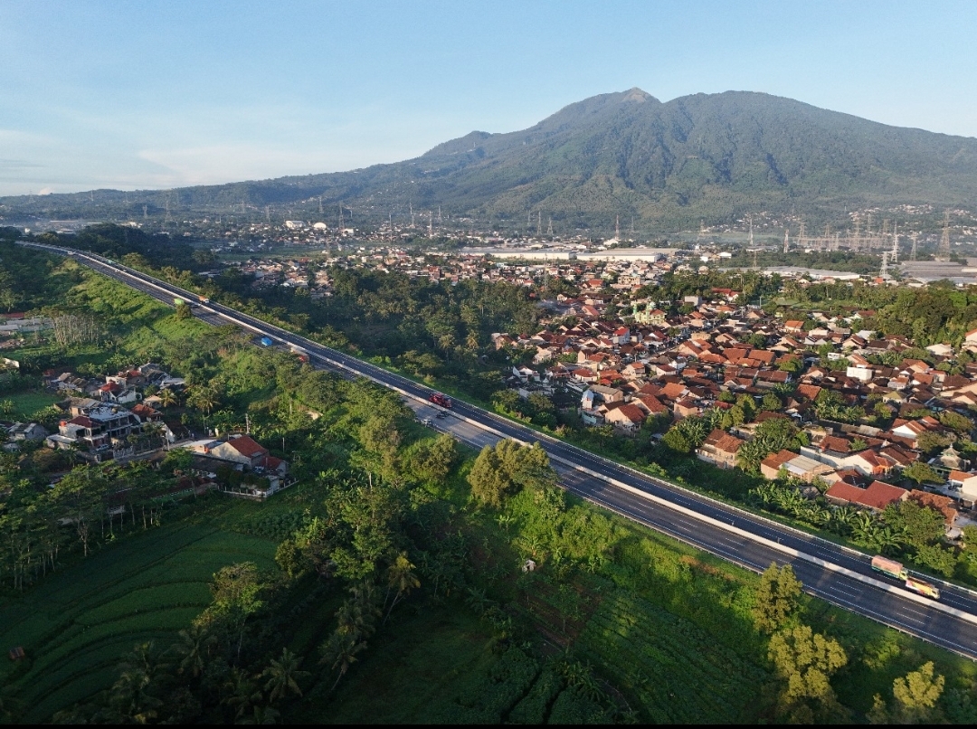 Pacu Pertumbuhan Ekonomi, PT JTT Tingkatkan Arus Kendaraan di Trans Jawa