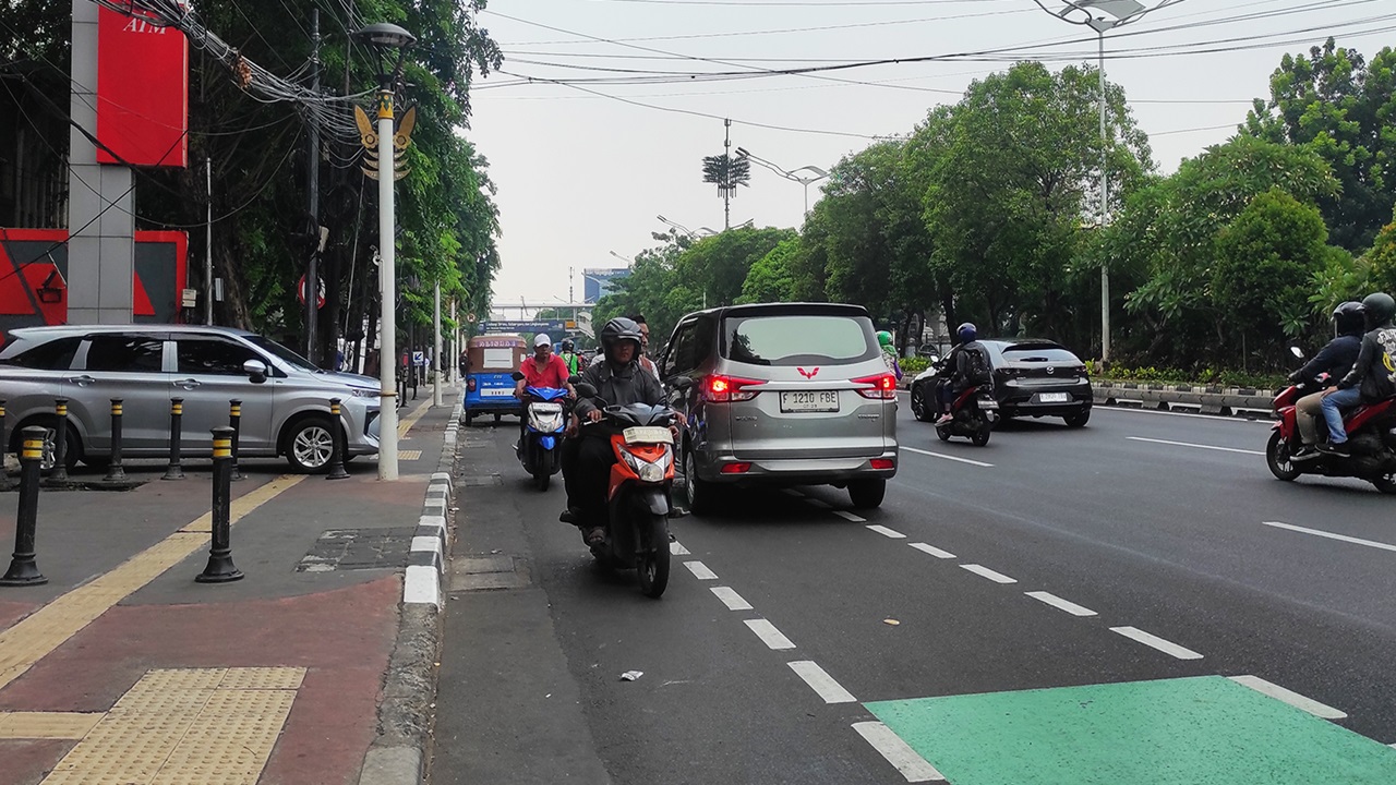 Strategi Pantang Lawan Arus di Jalan Raya: Meminimalkan Risiko dan #Cari_Aman