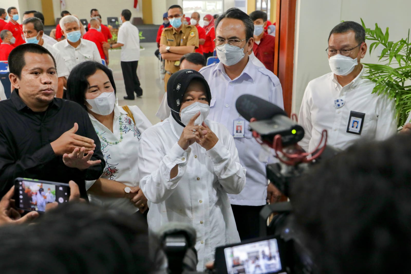 Kemensos Persiapkan Masa Depan Anak Korban Perkosaan di Pesantren Bandung, Mensos Risma Lakukan Hal Penting ini