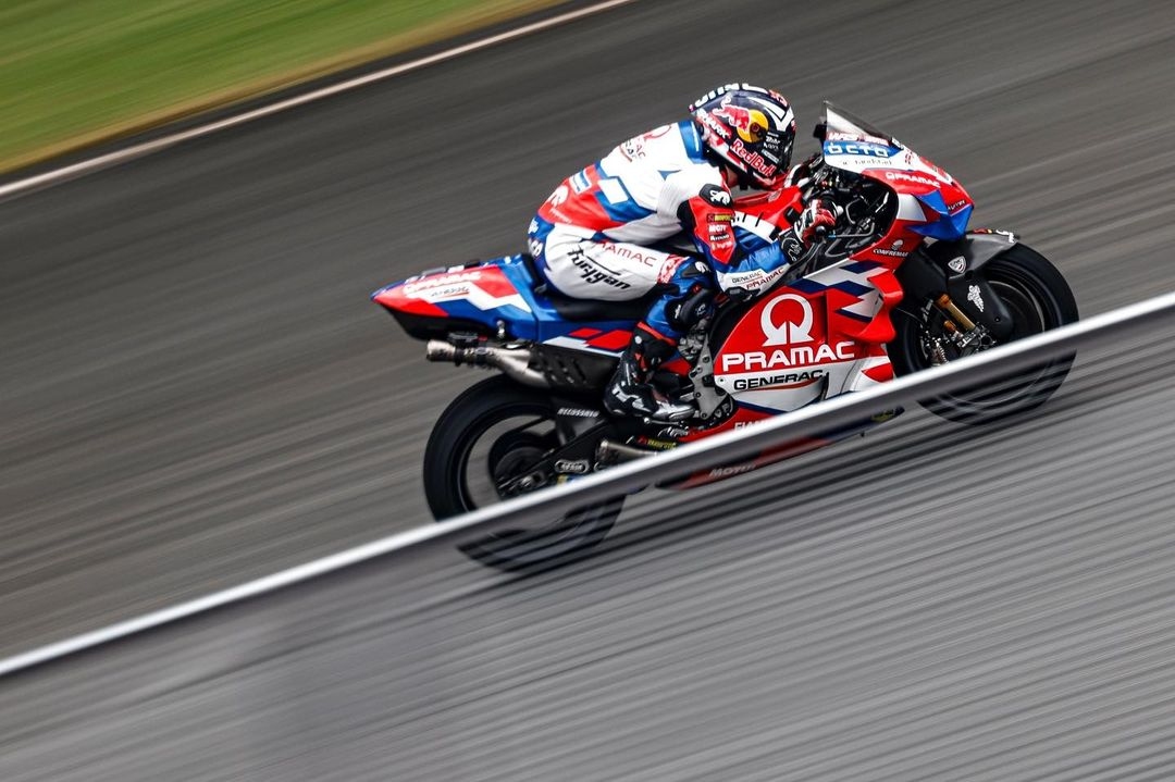 Tes MotoGP 2022 Mandalika: Red Flag Gegara Trek Kotor, Johann Zarco Tercepat Sementara di Sesi 1 