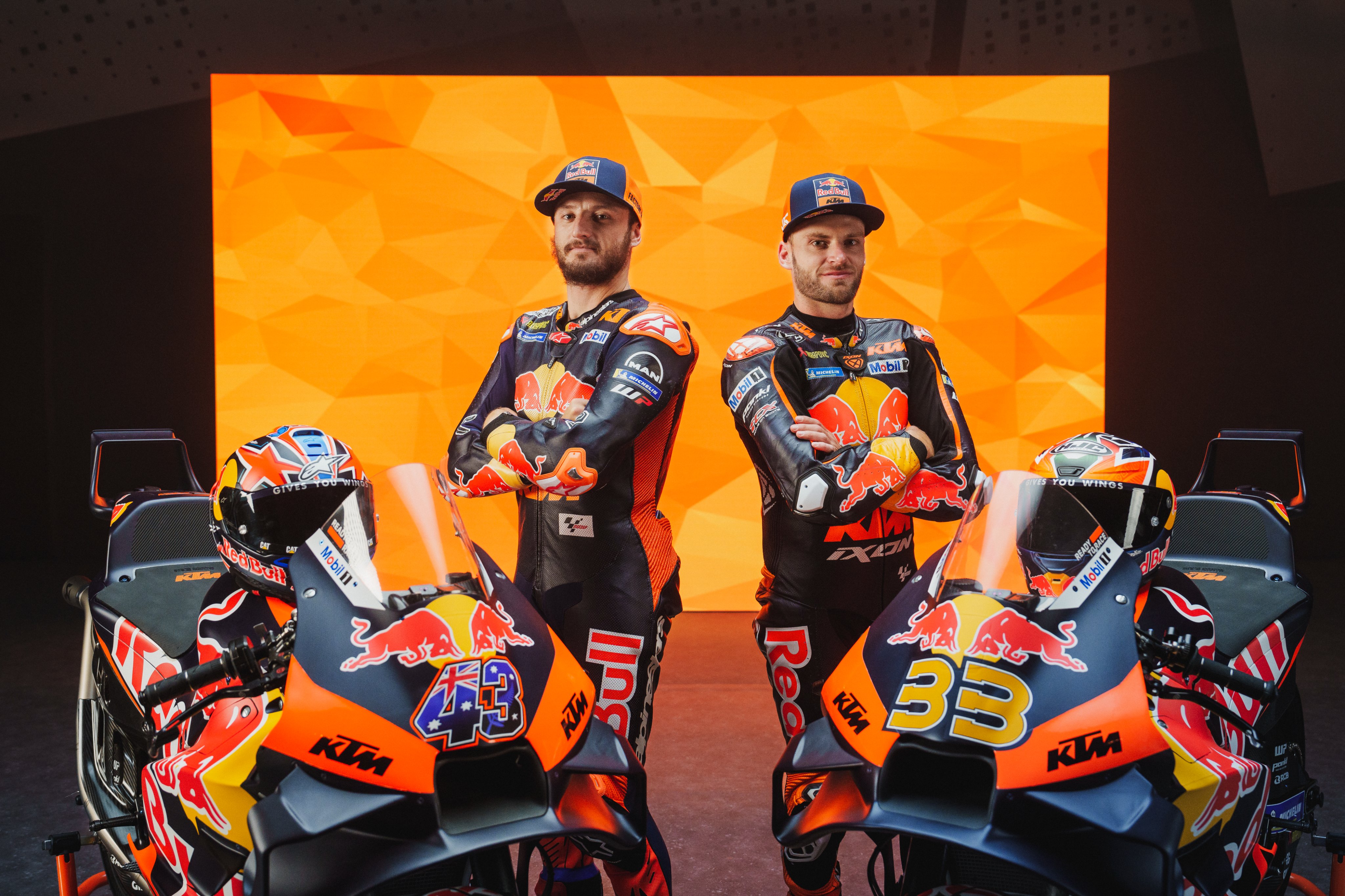Ini Livery Red Bull KTM Factory Racing Untuk MotoGP 2024, Sama Aja?