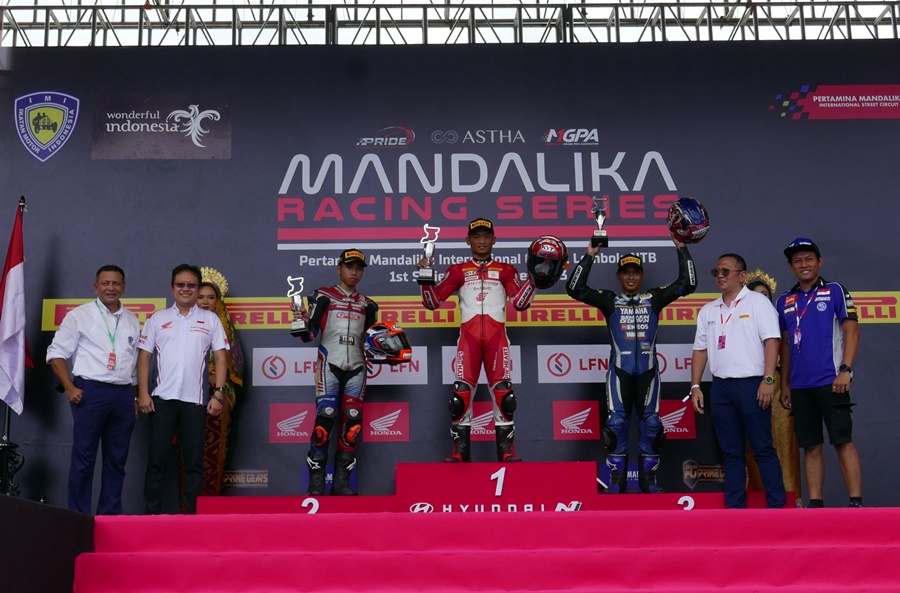 Hasil Race 1 Sport 250 Mandalika Racing Series: Rheza Danica Raih Podium Juara