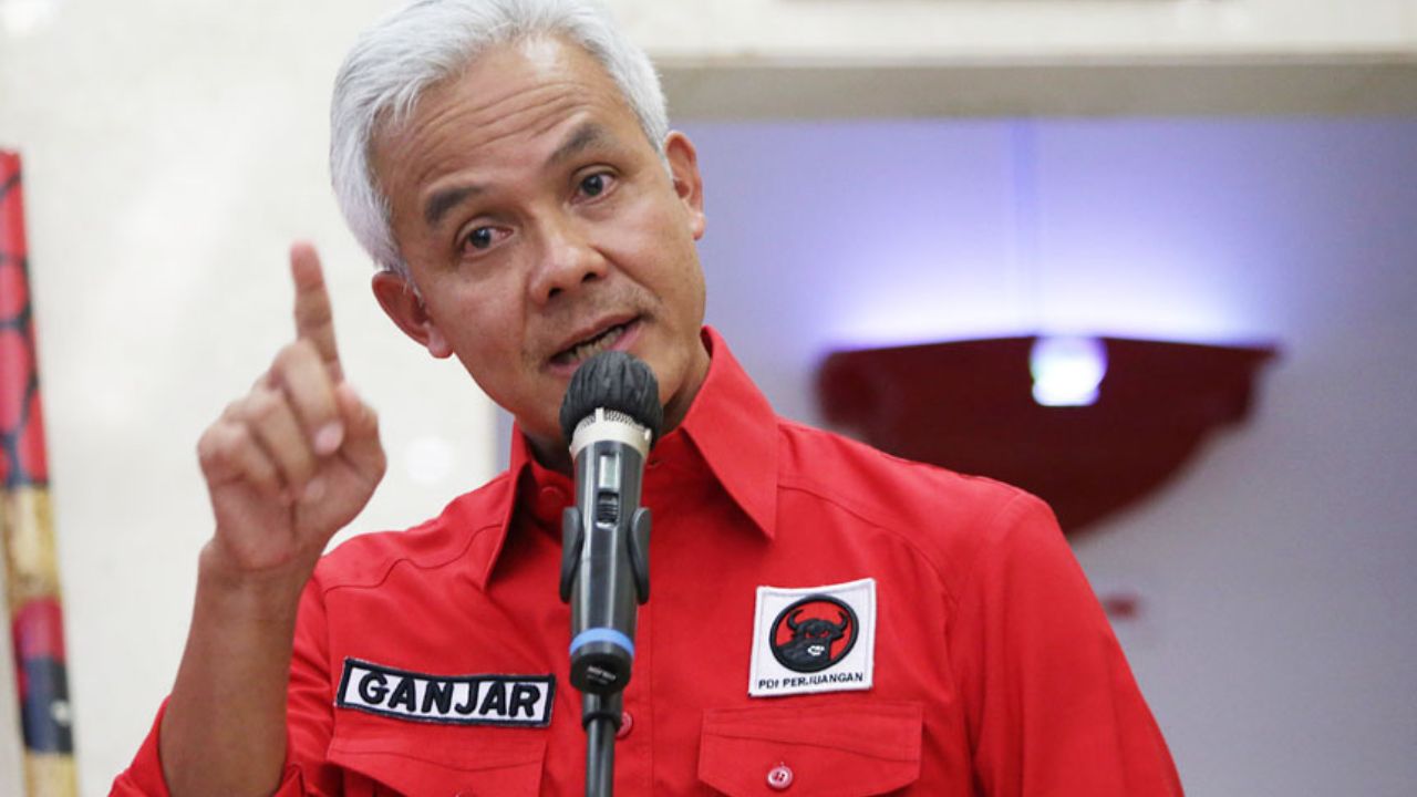 Elektabilitas Ganjar Merosot ke Posisi Bontot, Loyalis Anies Nyeletuk: 'Rakyat Ogah Pilih Capres Boneka'