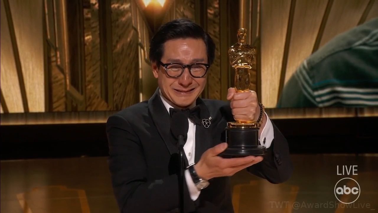 Ini Dia Kisah Dibalik Kesuksesan Ke Huy Quan, Aktor Asia yang Raih Piala Oscar